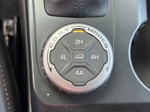 New 2026 Ford Bronco Badlands image 24