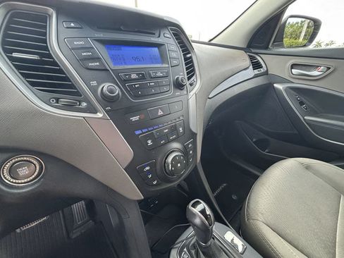 Used 2013 Hyundai Santa Fe Sport 2.0T AWD/4WD image 18