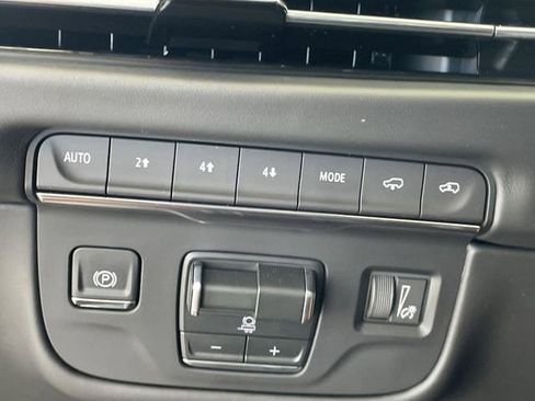 New 2026 Cadillac Escalade Platinum Sport AWD/4WD image 18