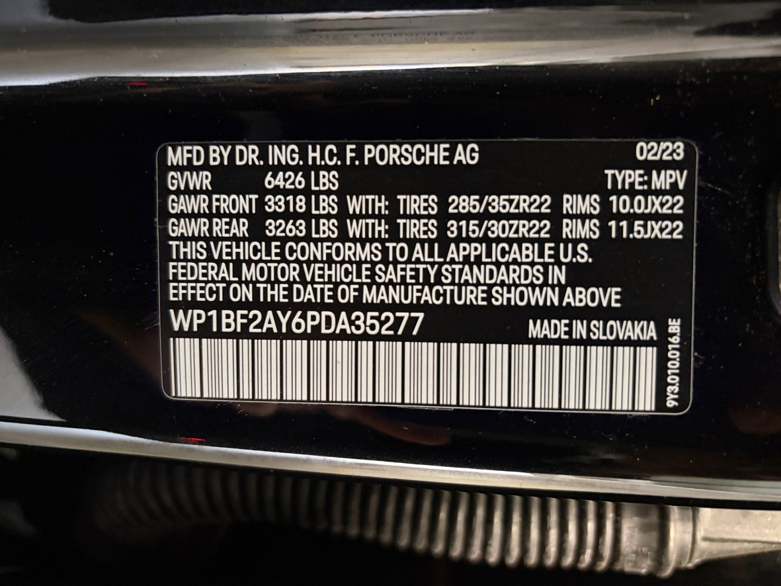 Certified 2023 Porsche Cayenne Turbo AWD/4WD image 42