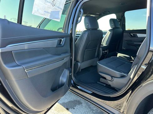 New 2026 Buick Enclave Preferred image 17