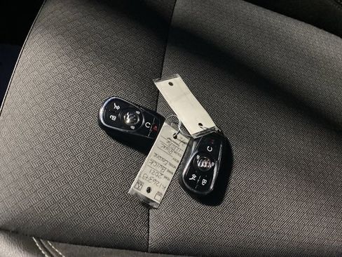 Used 2021 Buick Encore GX Select w/ Sport Touring Package image 19