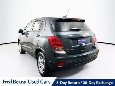 Used 2020 Chevrolet Trax LS w/ Tint and Cruise Package AWD/4WD image 6