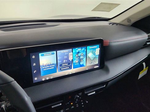 New 2026 Nissan Kicks SR w/ Illumination Package image 30