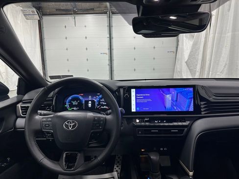 Used 2026 Toyota Camry XSE FWD image 16