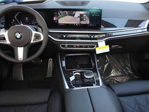 Used 2026 BMW X5 sDrive40i w/ M Sport Package RWD image 12