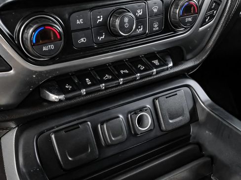 Used 2019 Chevrolet Silverado 2500 LTZ w/ Duramax Plus Package AWD/4WD image 17