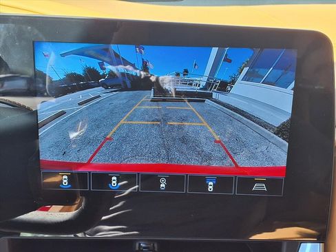 Used 2023 Chevrolet Corvette Stingray Premium Conv w/ Z51 Performance Package image 4