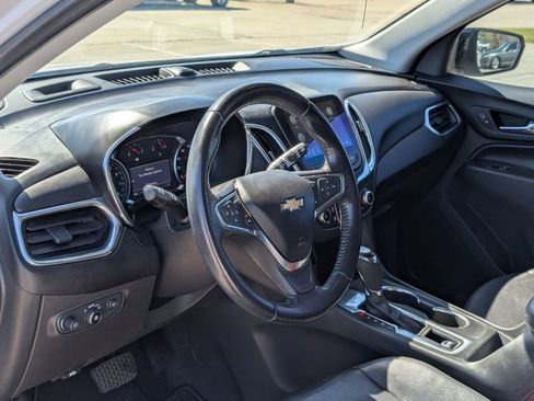 Used 2020 Chevrolet Equinox LT w/ Sport Edition image 12