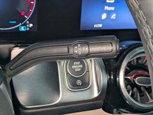 Certified 2025 Mercedes-Benz GLB 250 4MATIC image 11