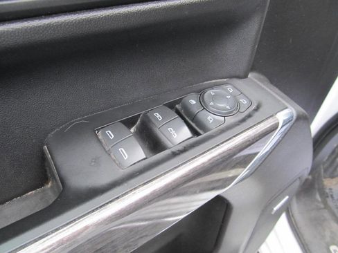 Used 2022 Chevrolet Silverado 1500 LTZ w/ LTZ Convenience Package II image 27