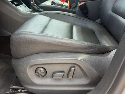 Used 2016 Volkswagen Tiguan SE FWD image 12