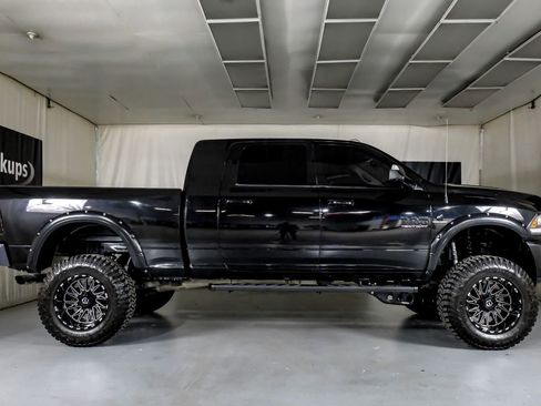 Used 2017 RAM 2500 Laramie w/ Sport Appearance Group image 5