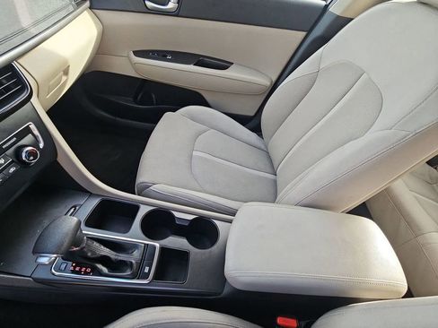 Used 2016 Kia Optima LX image 17