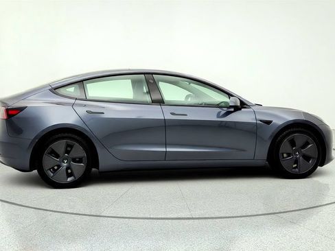 Used 2023 Tesla Model 3 Standard Range RWD image 4