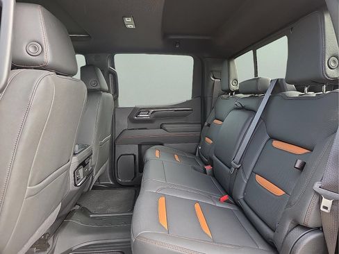 Used 2026 GMC Sierra 1500 AT4 w/ AT4 Premium Package AWD/4WD image 10