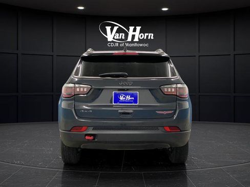 Used 2017 Jeep Compass Trailhawk w/ Safe & Security Group image 6