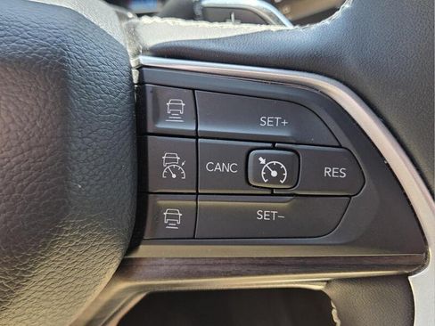 Certified 2024 Jeep Grand Cherokee Limited 4xe AWD/4WD image 32