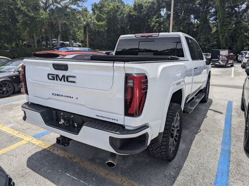 Used 2025 GMC Sierra 2500 Denali AWD/4WD image 4