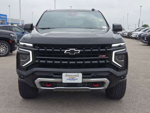 Certified 2025 Chevrolet Tahoe Z71 w/ Comfort Package AWD/4WD image 8