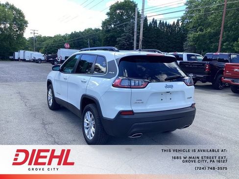 Used 2022 Jeep Cherokee Latitude Lux w/ Sun & Sound Group AWD/4WD image 5