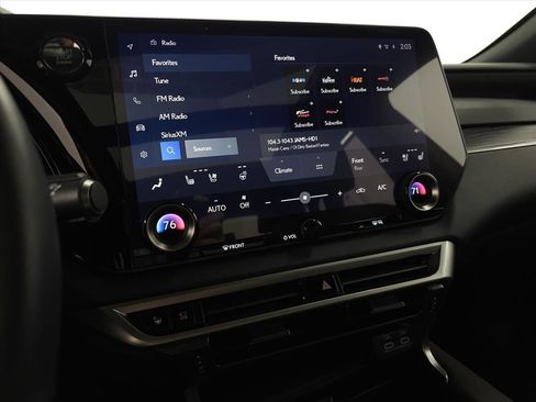 Certified 2024 Lexus RX 350 w/ Luxury Package image 28