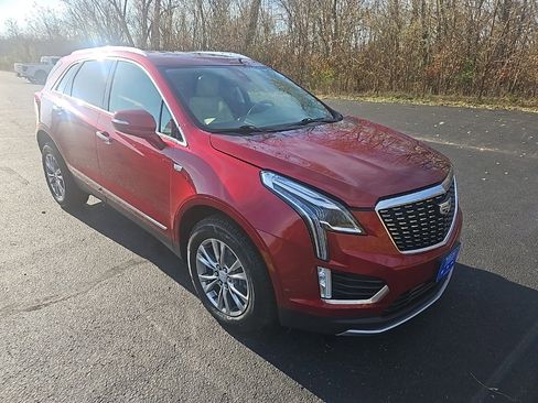Used 2021 Cadillac XT5 Premium Luxury w/ LPO, Floor Liner Package image 8