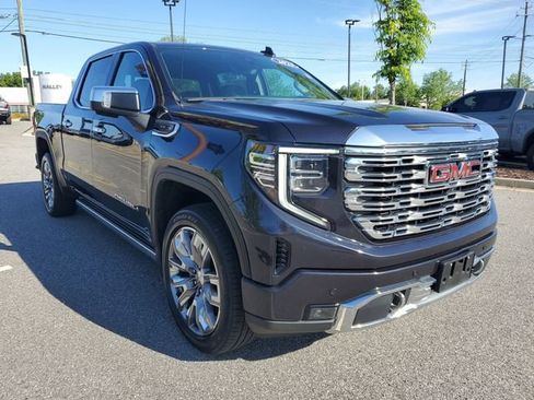 Used 2023 GMC Sierra 1500 Denali w/ Denali Reserve Package AWD/4WD image 3