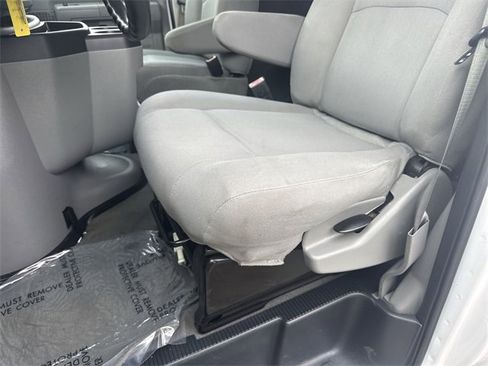 Used 2011 Ford E-350 and Econoline 350 XL w/ Interior Upgrade Pkg image 12