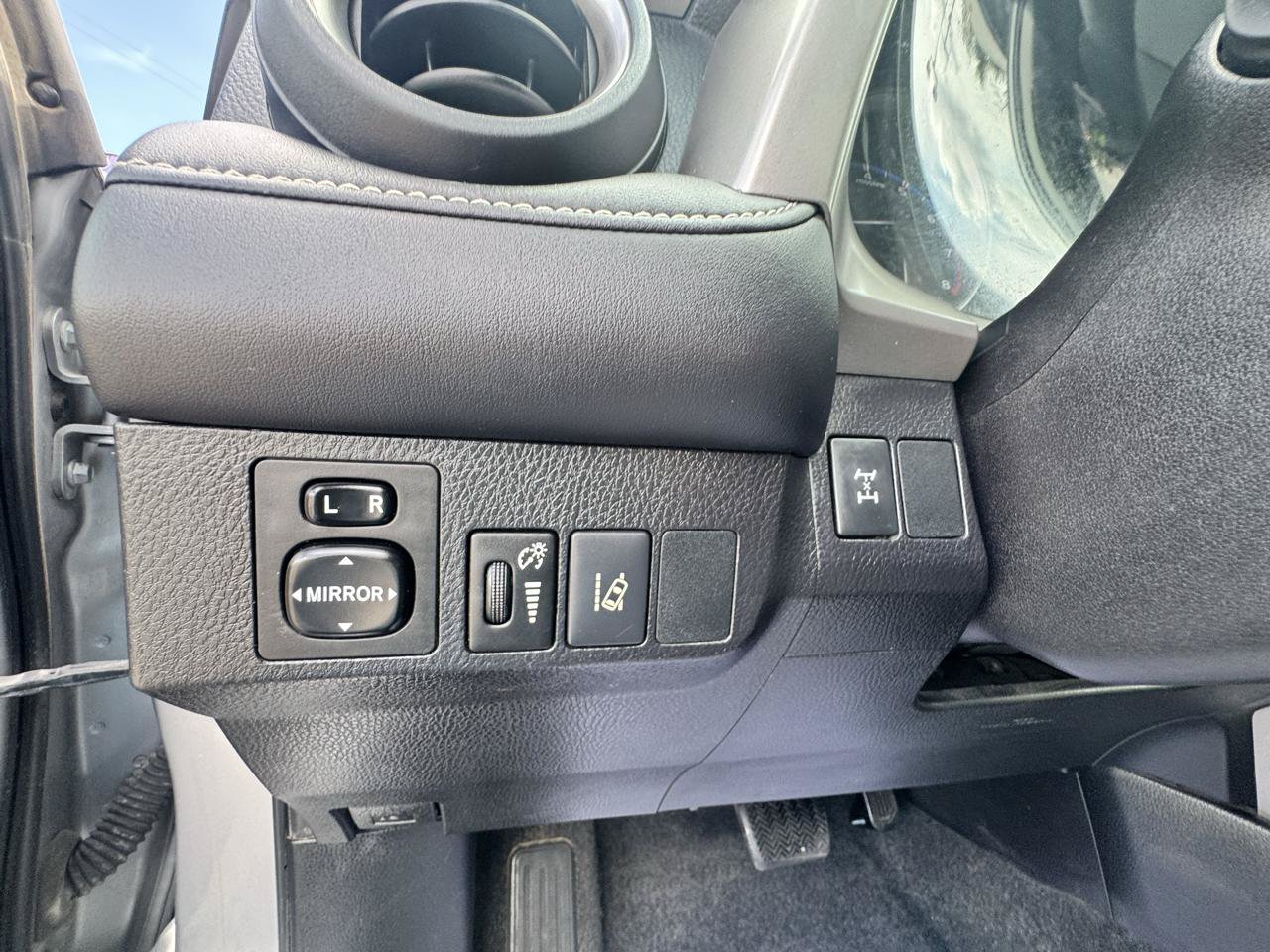 Used 2017 Toyota RAV4 XLE w/ All Weather Liner Package AWD/4WD image 14