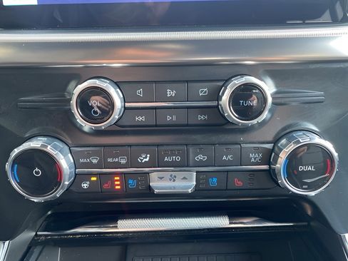 Certified 2022 Ford F150 Raptor w/ Equipment Group 801A High image 24