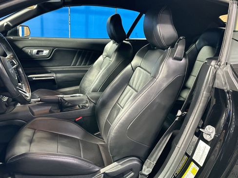 Used 2022 Ford Mustang Premium image 13