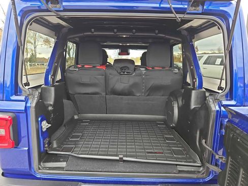 Used 2020 Jeep Wrangler Unlimited Rubicon image 35