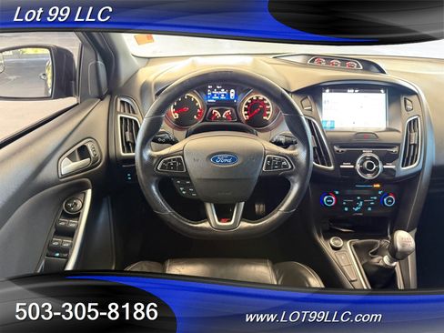 Used 2016 Ford Focus ST w/ Equipment Group 401A FWD image 12