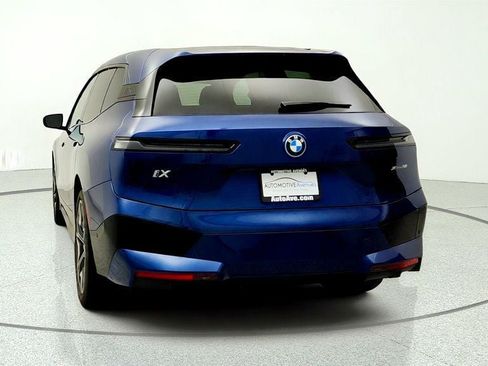 Used 2024 BMW iX xDrive50 w/ Sport Package AWD/4WD image 6