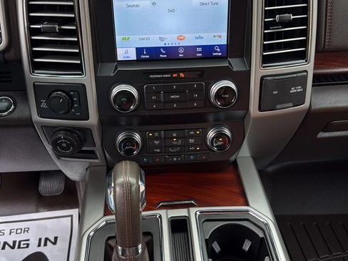 Used 2020 Ford F150 King Ranch w/ Equipment Group 601A Luxury AWD/4WD image 24
