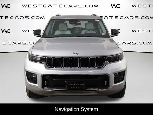 Used 2023 Jeep Grand Cherokee Overland RWD image 2