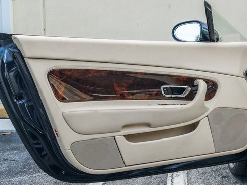 Used 2007 Bentley Continental GTC image 27