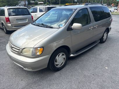 Used 2001 Toyota Sienna XLE w/ Towing Pkg