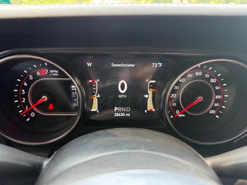 Used 2021 Jeep Wrangler Unlimited Rubicon w/ Dual Top Group AWD/4WD image 24