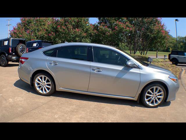 Used 2015 Toyota Avalon Limited FWD image 9
