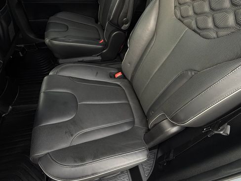 Used 2020 Hyundai Palisade Limited FWD image 18