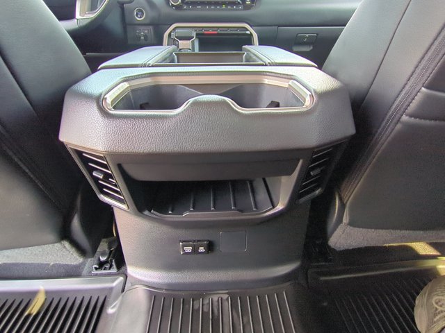 Used 2024 Toyota Tundra Limited AWD/4WD image 16
