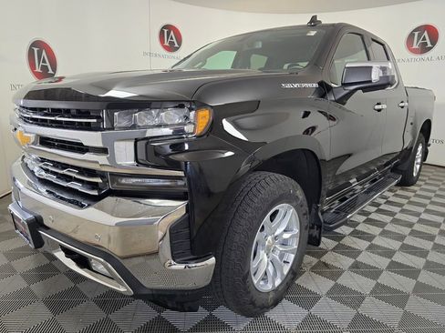 Used 2020 Chevrolet Silverado 1500 LTZ w/ LTZ Plus Package AWD/4WD image 5
