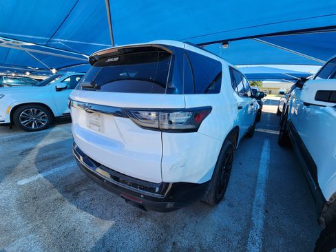 Used 2021 Chevrolet Traverse Premier w/ Redline Edition FWD image 4