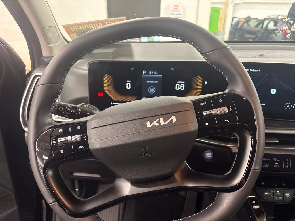 Certified 2026 Kia Sorento EX AWD/4WD image 8