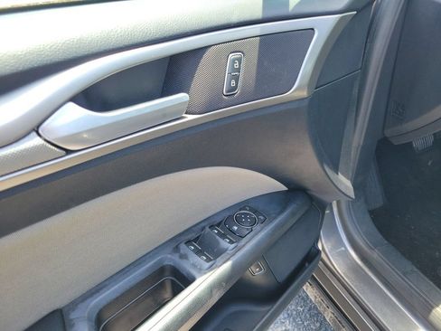 Used 2018 Ford Fusion S FWD image 17