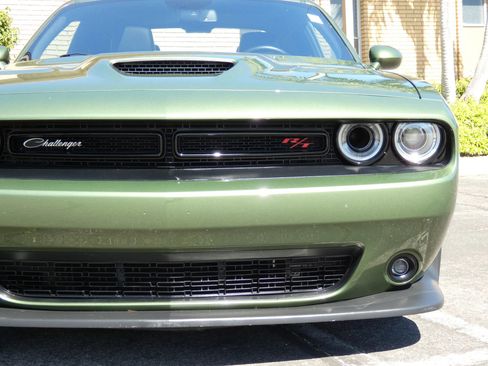 Used 2023 Dodge Challenger R/T Scat Pack w/ Plus Package image 17