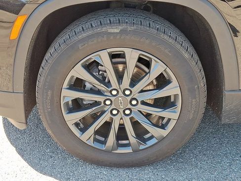 Used 2023 Chevrolet Traverse RS AWD/4WD image 13