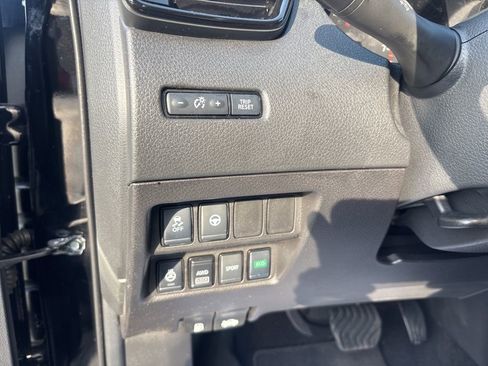 Used 2022 Nissan Rogue Sport SL AWD/4WD image 14